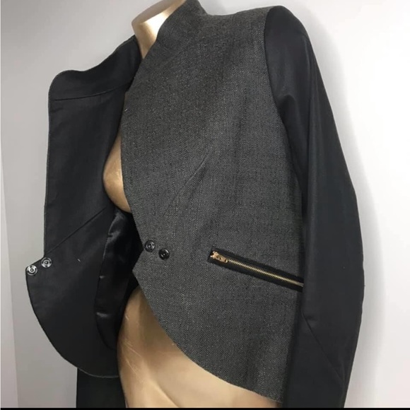 Gray and black snap front jacket zipper pockets - Picture 11 of 13